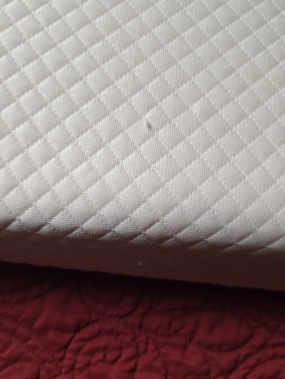 Contoured White Memory Foam Cevercal Neck Pillow Side Sleeper Back Sleeper NWOT